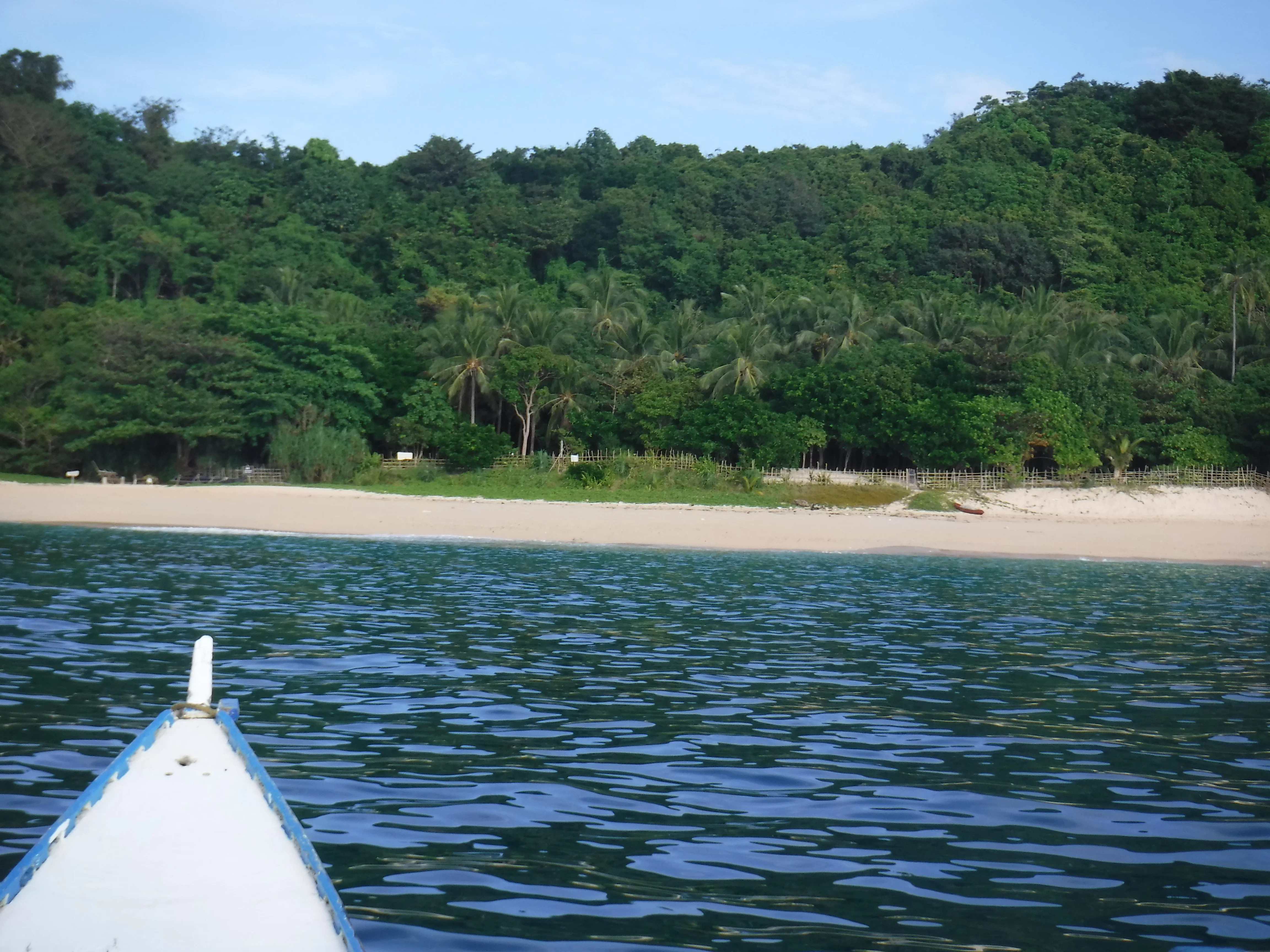 Plage de sable blanc aux Philippines